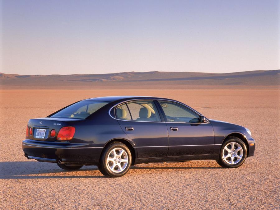  Lexus GS300 1997 года  (фото 9 из 16)